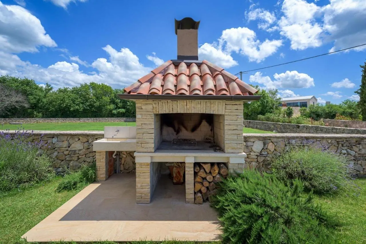 Villa Neo Tinjan