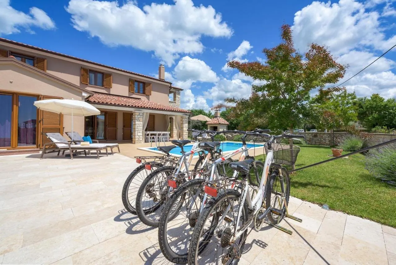 Villa Neo Tinjan Croatia