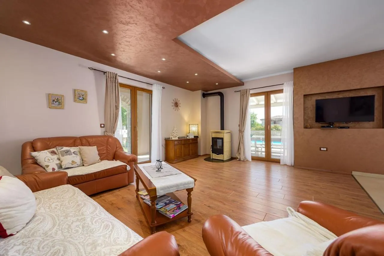 Villa Neo Tinjan Croatia